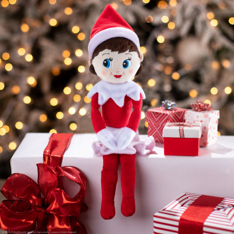 Elf on the shelf girl
